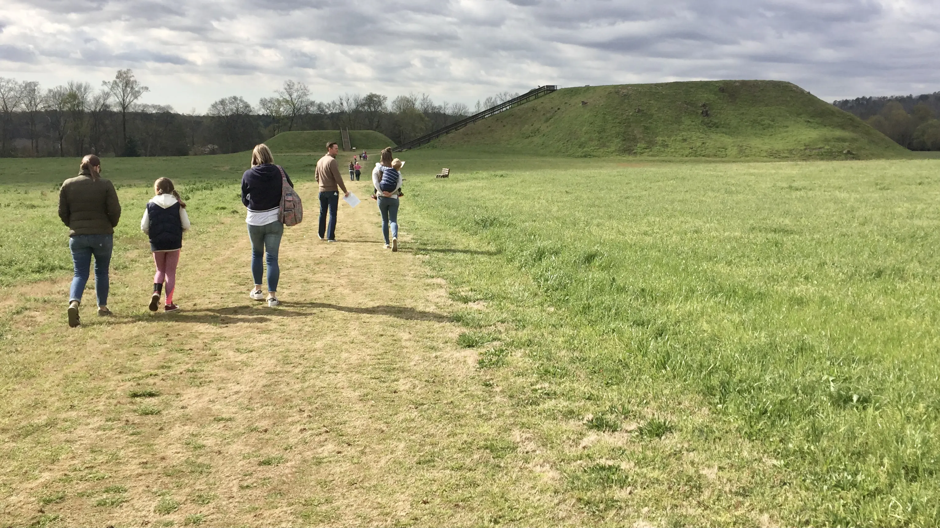 Visit Etowah Indian Mounds State Historic Site – Cartersville, Georgia