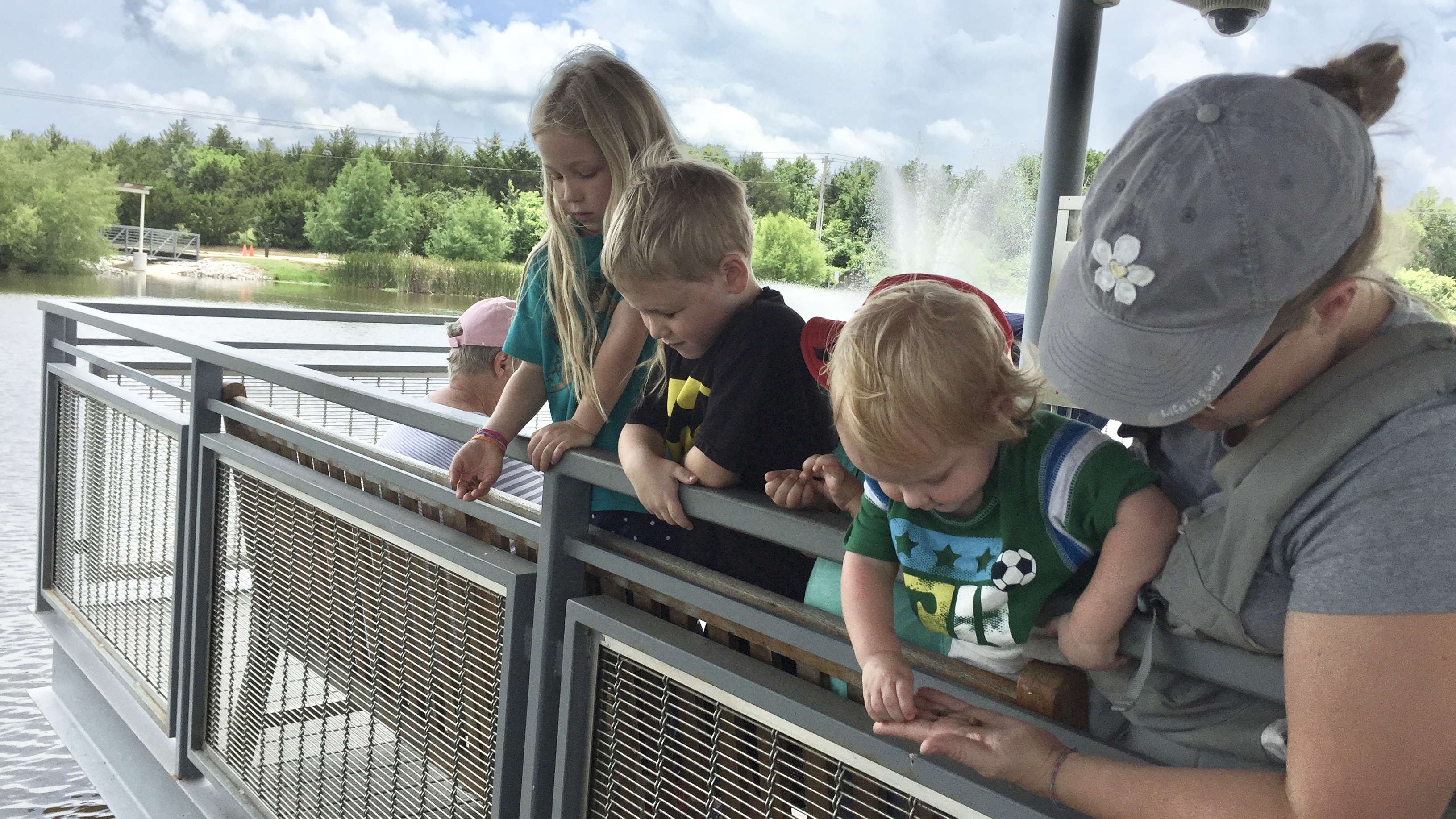 6 Ways to Teach Kids About Money through Travel