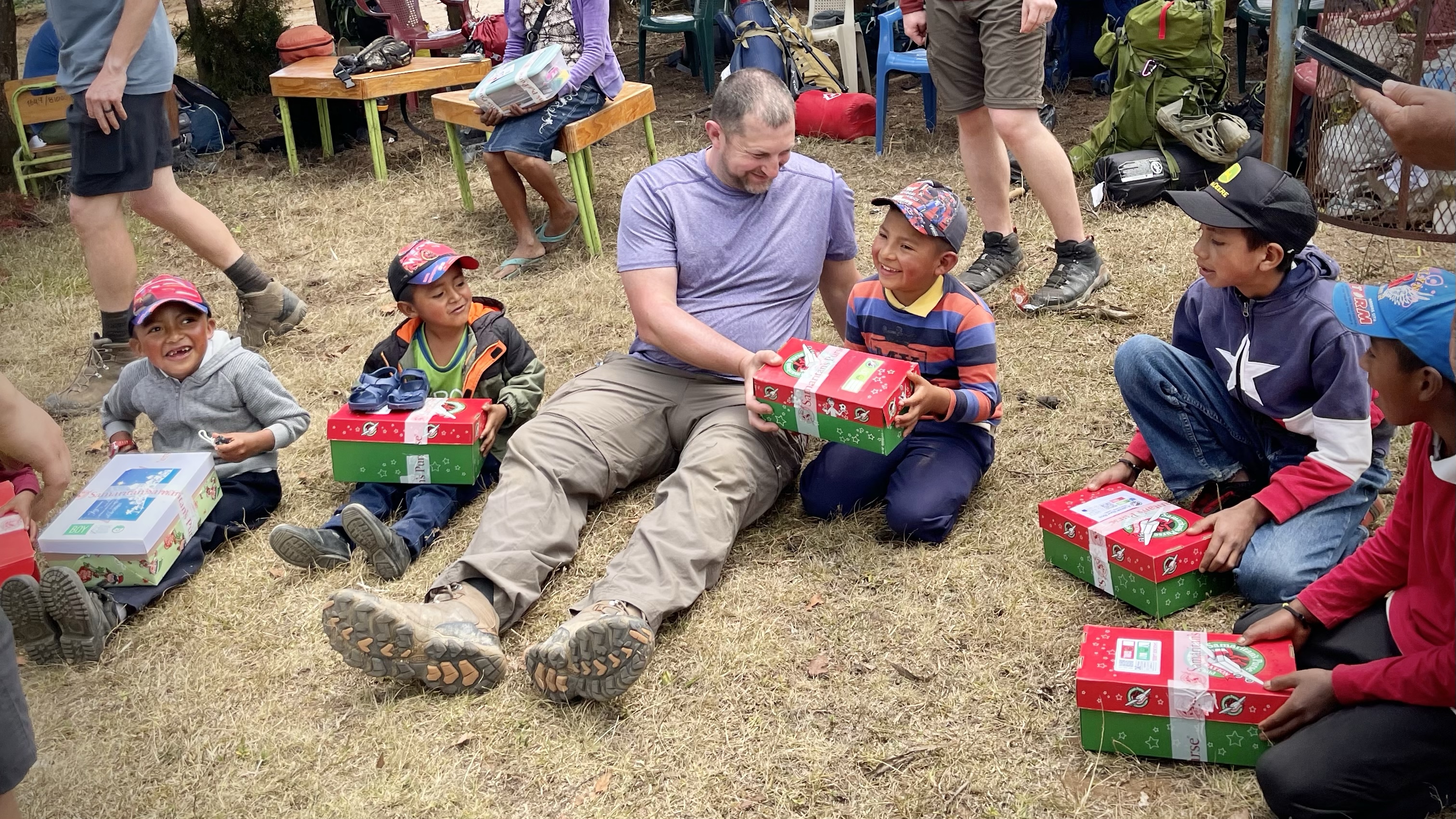 Operation Christmas Child 101: How to Serve and Pack an Epic Shoebox